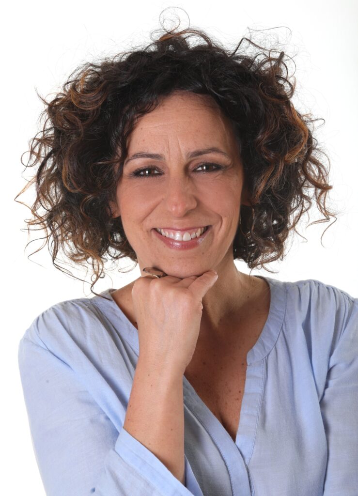 traductora jurada con máster en traducción